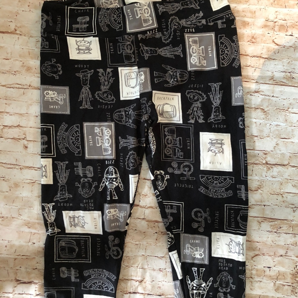 LulaRoe Toy Story Leggings  TC